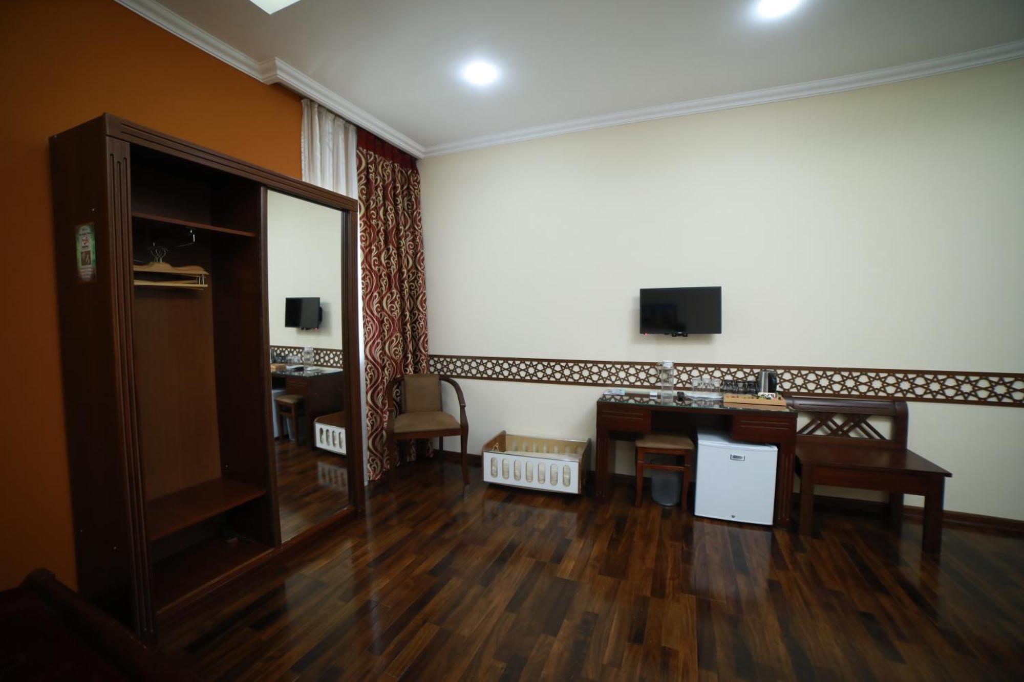 Arkanchi Hotel Chiva Rum bild